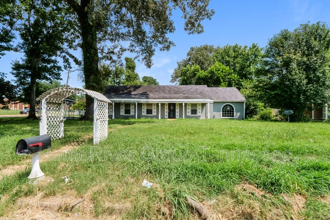 property at 5080 Fernleaf Ave