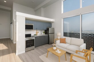 Ellis Apartments in Tacoma, WA - Building Photo - Building Photo