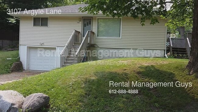 3107 Argyle Rd in Mound, MN - Foto de edificio - Building Photo