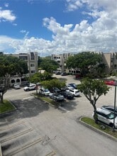 7810 Camino Real in Miami, FL - Building Photo - Building Photo