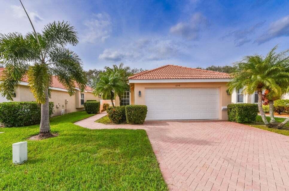 650 SW Treasure Cove in Port St. Lucie, FL - Building Photo
