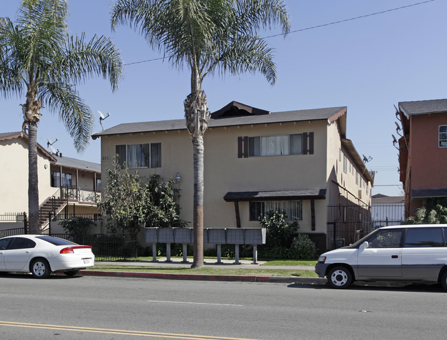 935 S Standard Ave in Santa Ana, CA - Building Photo - Building Photo