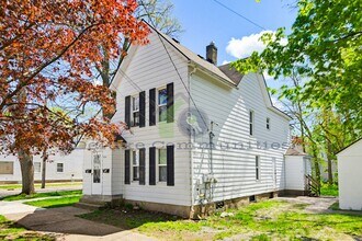 934 Hovey St SW in Grand Rapids, MI - Building Photo - Building Photo