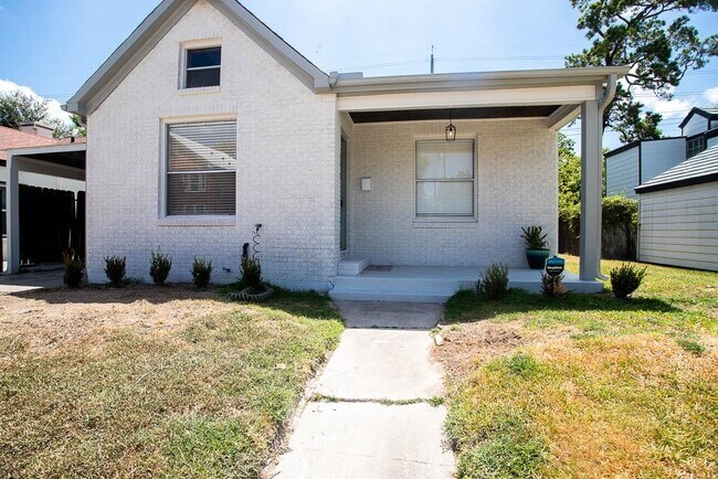 property at 5415 Palmer St
