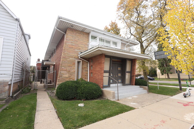3151 N Melvina Ave in Chicago, IL - Building Photo - Building Photo