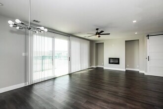 7153 9th Hole Dr in Fort Worth, TX - Building Photo - Building Photo