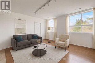 3635 Dundas St W in Toronto, ON - Building Photo