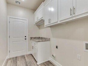 5712 Arthur Rd in Shawnee, OK - Building Photo - Building Photo