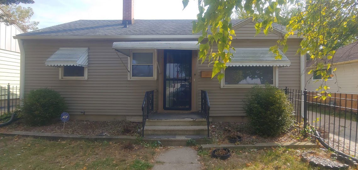 5034 N 42nd St in Milwaukee, WI - Building Photo