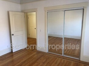 937 International Blvd in Oakland, CA - Building Photo - Building Photo