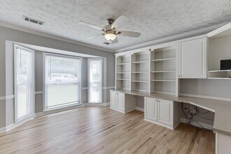 1813 Rambling Woods Dr NW in Lawrenceville, GA - Building Photo - Building Photo
