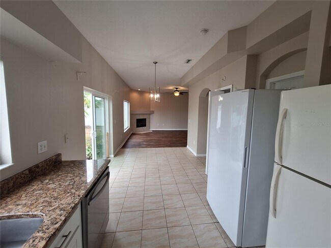 27854 Breakers Dr in Wesley Chapel, FL - Building Photo - Building Photo