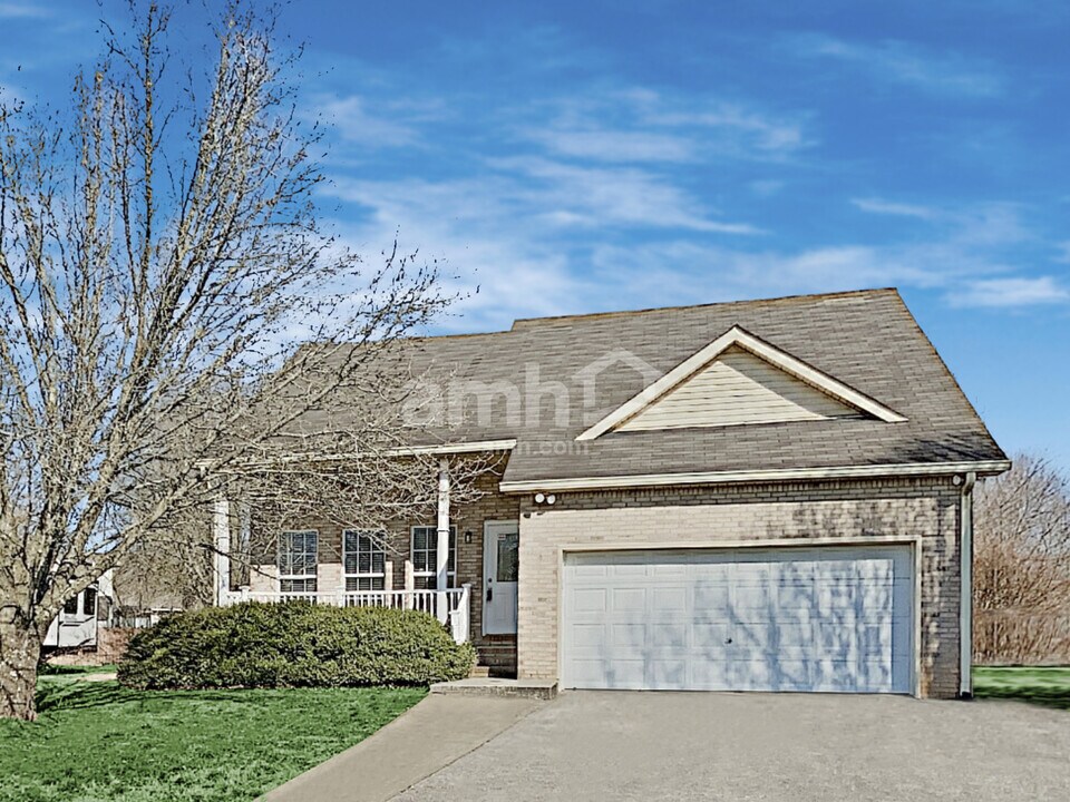 3326 Conway Ct in Murfreesboro, TN - Building Photo