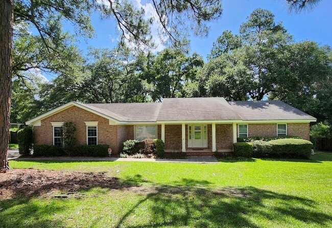property at 3714 Wicklow Cir