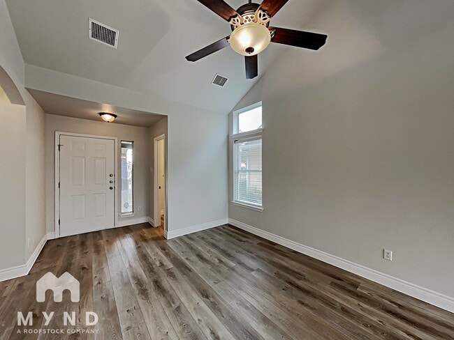 2716 Amberglow Ct in Round Rock, TX - Building Photo - Building Photo