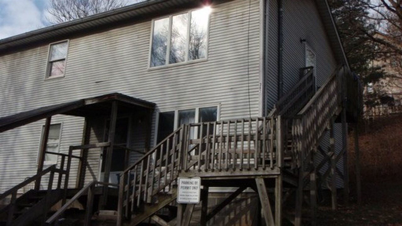 367 Falling Run Rd in Morgantown, WV - Building Photo