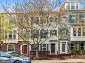 12712 Horseshoe Bend Cir in Clarksburg, MD - Building Photo