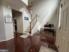 240 Honey Hollow Ln in Chalfont, PA - Foto de edificio - Building Photo