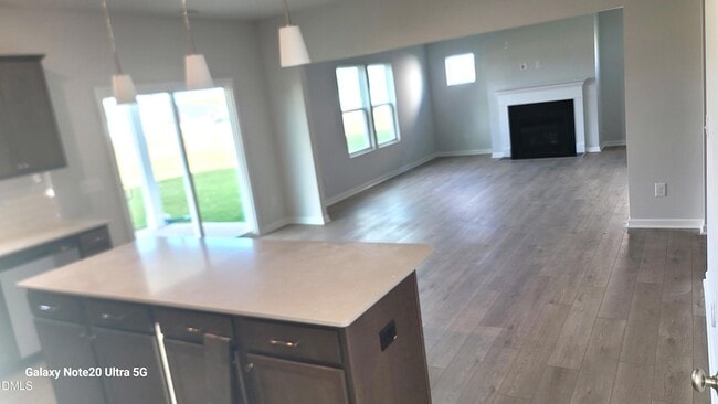 73 Plantation Dr in Youngsville, NC - Foto de edificio - Building Photo