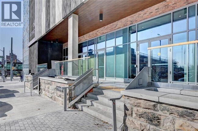 60 Frederick St in Kitchener, ON - Building Photo - Building Photo