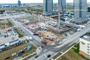 Encore at Bravo in Vaughan, ON - Building Photo