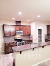 3990 Maritime Dr in Bremerton, WA - Building Photo - Building Photo