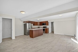 3 Hudson Bluff Cir in Marlboro, NY - Building Photo - Building Photo