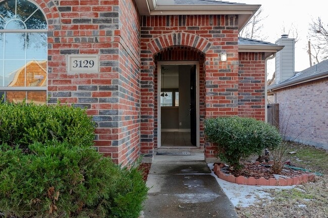 property at 3129 Kennedy Dr