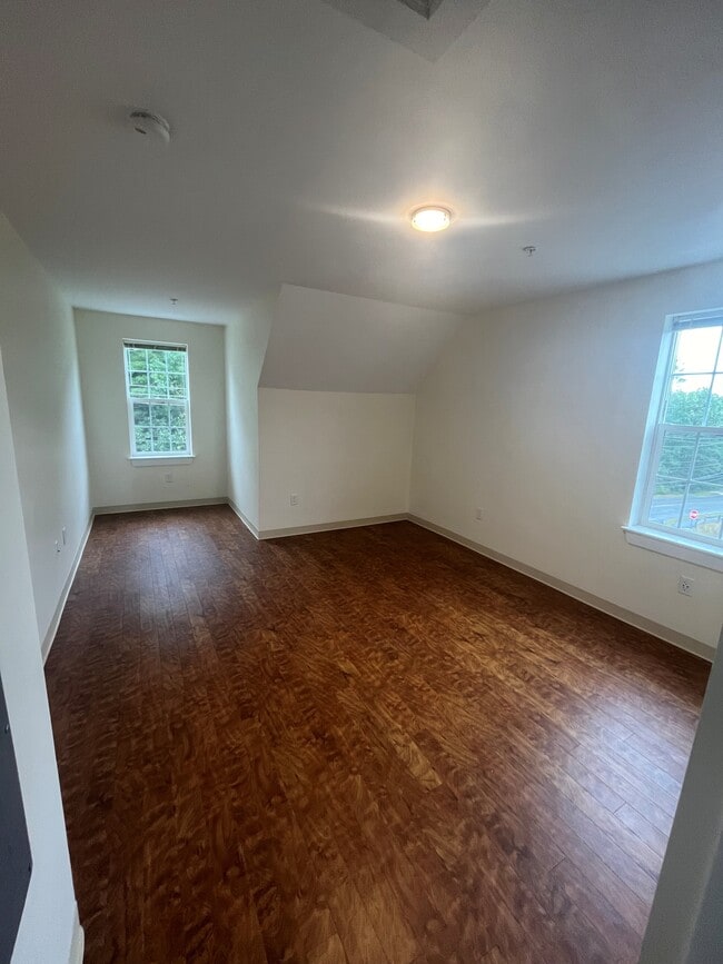 40 River St, Unit Herring Brook Hill