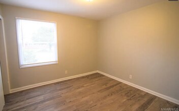 1201 Buckingham Dr in Montgomery, AL - Foto de edificio - Building Photo