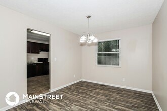 6407 Linstead Rd in Louisville, KY - Building Photo - Building Photo