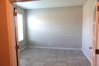954 Hilltop Park Ct in Apopka, FL - Building Photo - Building Photo