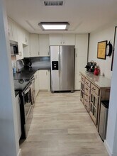 618 Bird Bay Dr S, Unit 307 in Venice, FL - Building Photo - Building Photo