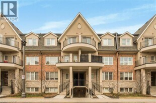 2420 Baronwood Dr in Oakville, ON - Building Photo