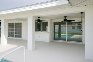 204 El Dorado Pkwy W in Cape Coral, FL - Building Photo - Building Photo