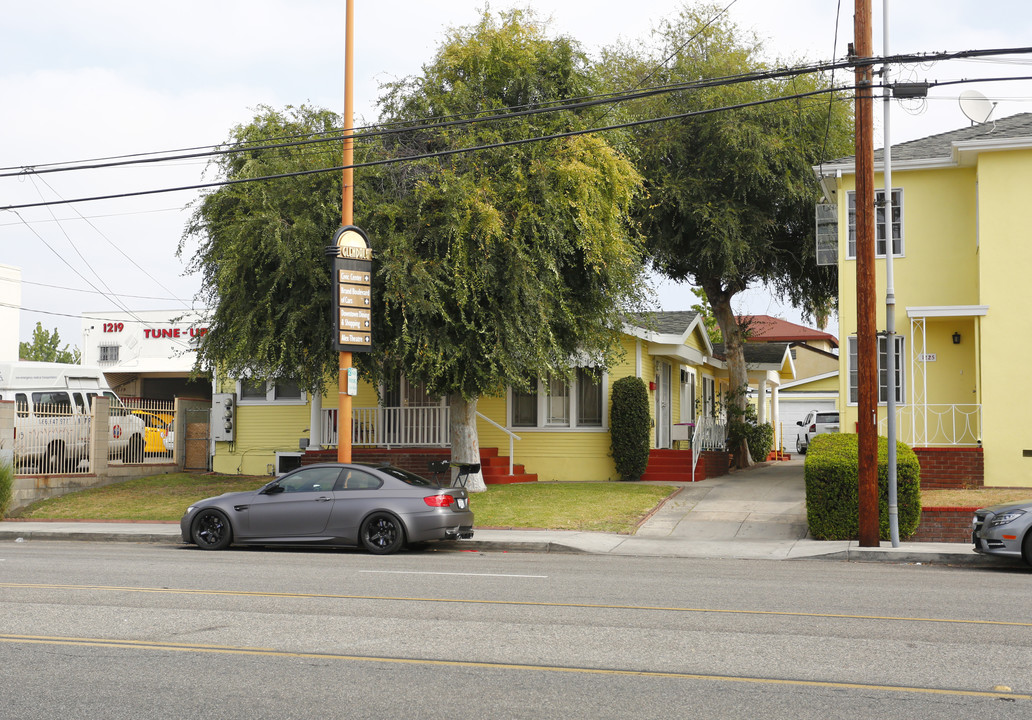 1221-1227 E Colorado St in Glendale, CA - Building Photo