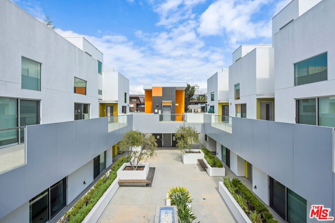 1433 14th St in Santa Monica, CA - Building Photo