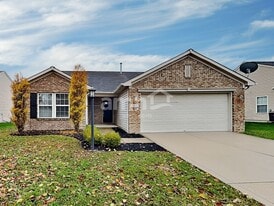 5452 Wood Hollow Dr in Indianapolis, IN - Building Photo