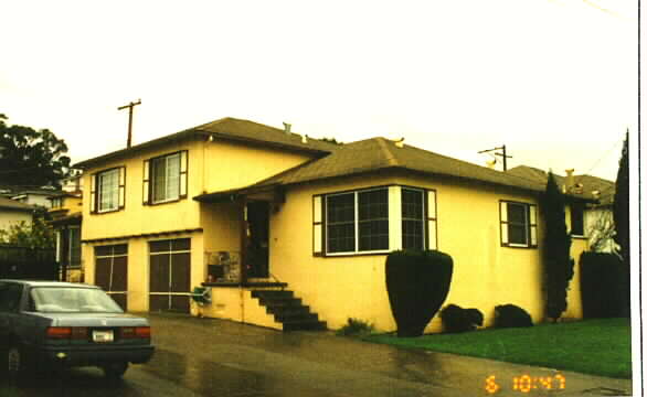 229 Millwood Dr in Millbrae, CA - Building Photo