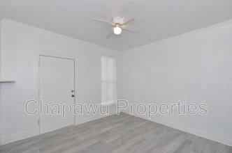 113 S Olive St in San Antonio, TX - Building Photo - Building Photo