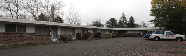 4850 SW Tucker Ave in Beaverton, OR - Building Photo - Building Photo