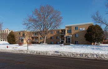 Continental Village Apartments in New Hope, MN - Building Photo - Building Photo