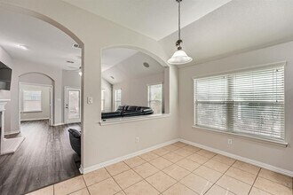 2416 Lynx Court in Pflugerville, TX - Building Photo - Building Photo