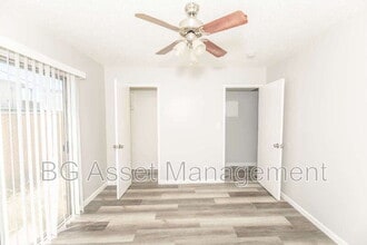 1922 Ethan Way in Sacramento, CA - Building Photo - Building Photo