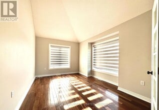 46 Country Ln in Barrie, ON - Building Photo - Building Photo