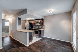 5404 Atascosa Dr in Austin, TX - Building Photo - Building Photo