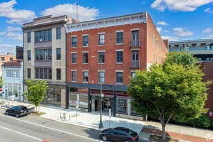 1318 W Broad St, Unit 208 in Richmond, VA - Building Photo
