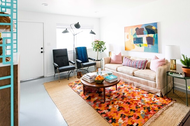 Flamingo Apartments