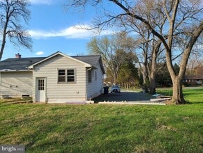 9017 Yorkshire Ln in Manassas, VA - Building Photo - Building Photo