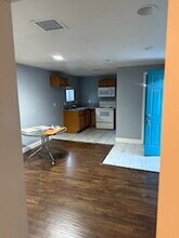 1007 Stewart Ave in Las Vegas, NV - Building Photo - Building Photo